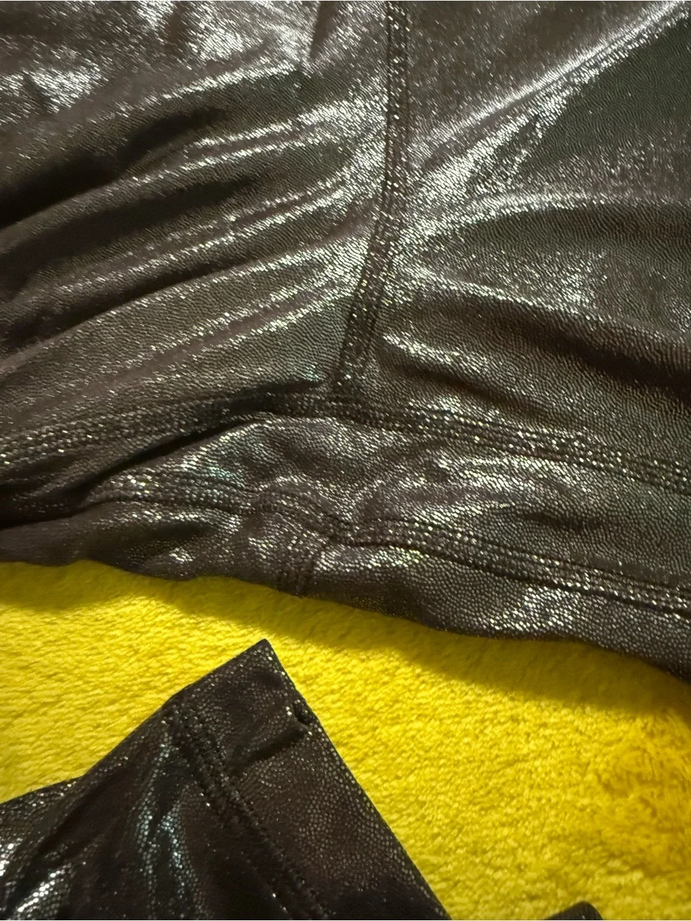 lululemon athletica Metallic Black High-Rise Leggings - Picture 3 of 4
